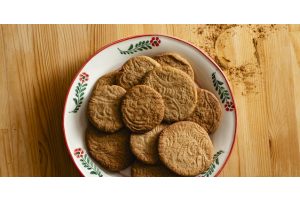 Spekulatius auf Weihnachtsteller