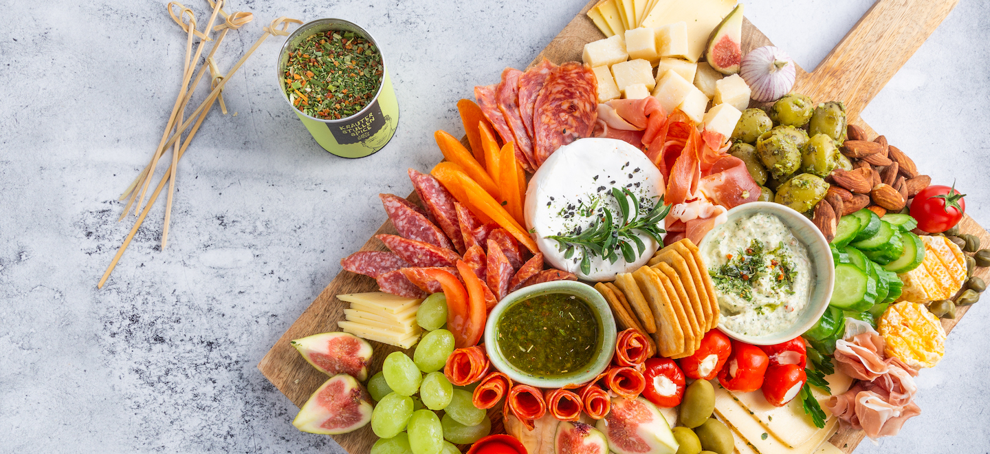 Käseplatte-mit-Dips