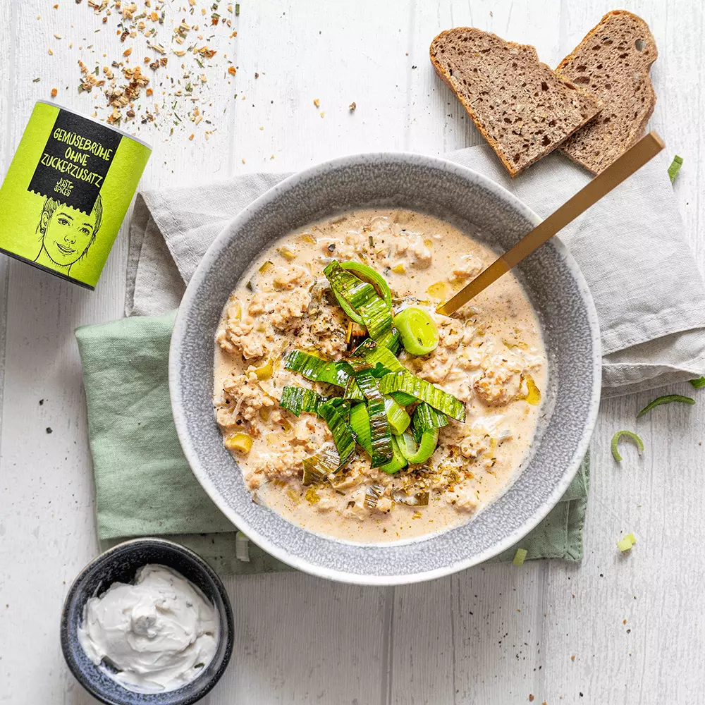 Just Spices - Gemüsebrühe ohne Zuckerzusatz -  Kartoffel Lauch Suppe mit Brot, Gemüsebrühe 