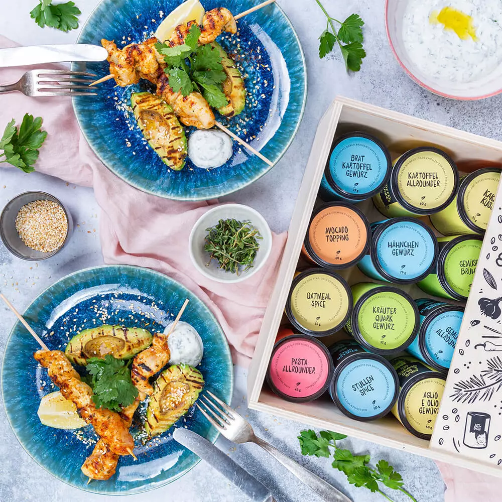 Just Spices - Große Holzbox: 16 Gewürze