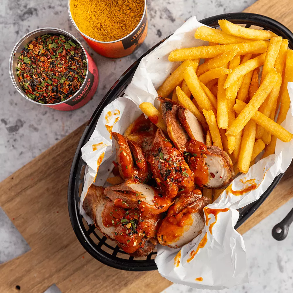 Just Spices - Scharfes Topping -  - Currywurst mit Pommes, gewürz scharf 