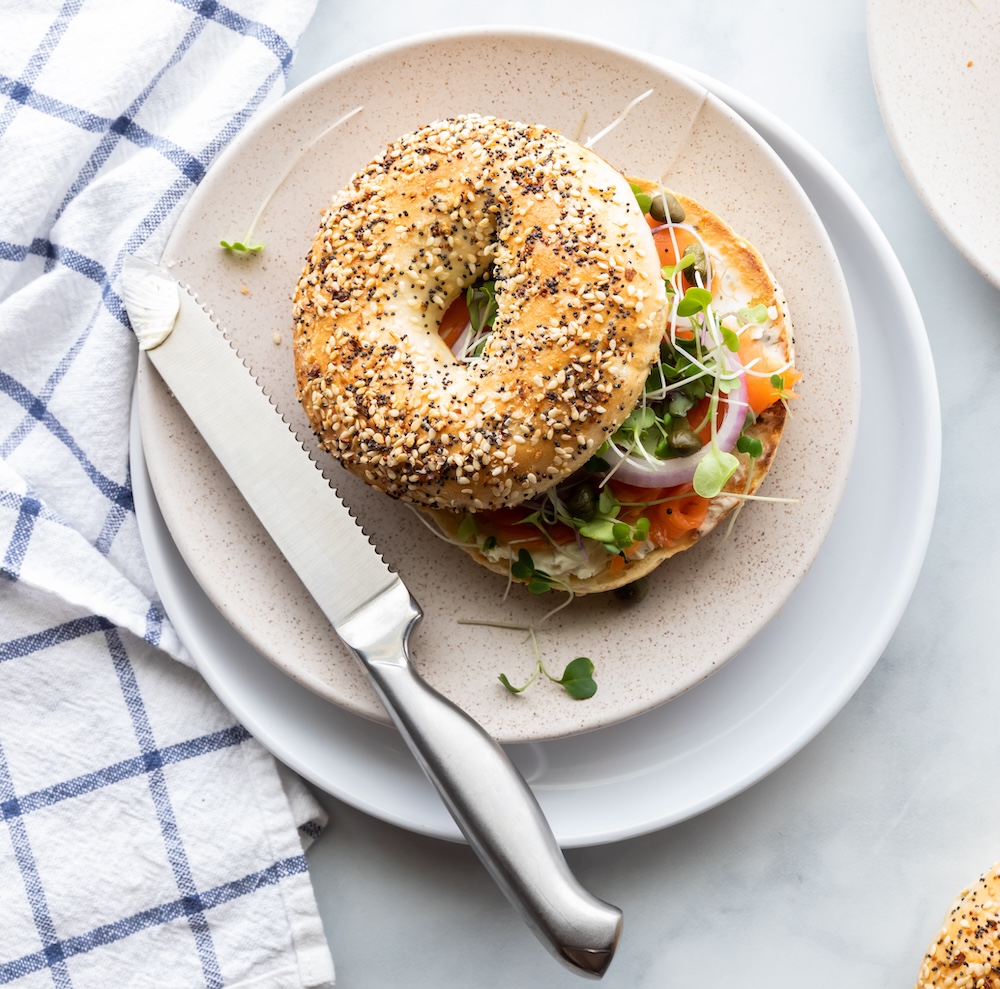 Bagel mit Lachs & Frischkäse