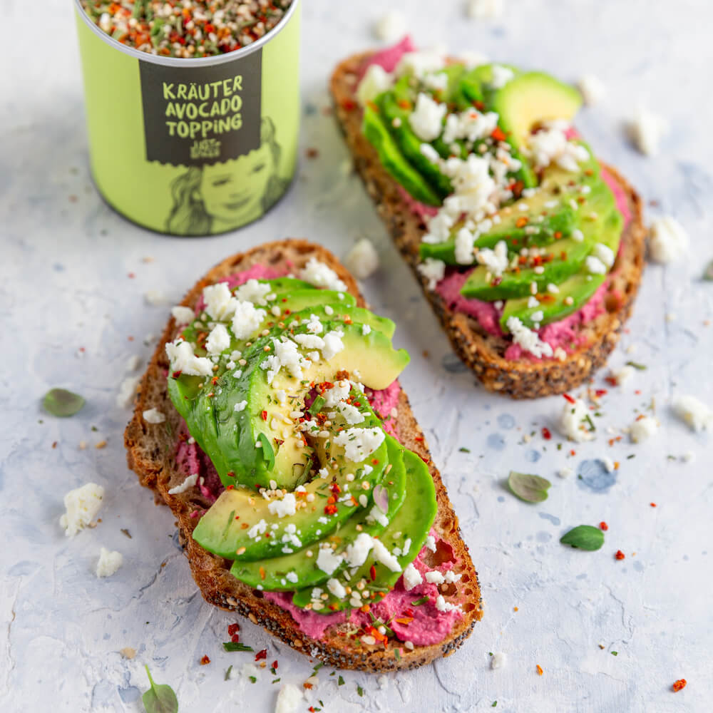 Avocado-Brot mit Rote-Bete-Aufstrich | Rezept | JUST SPICES®