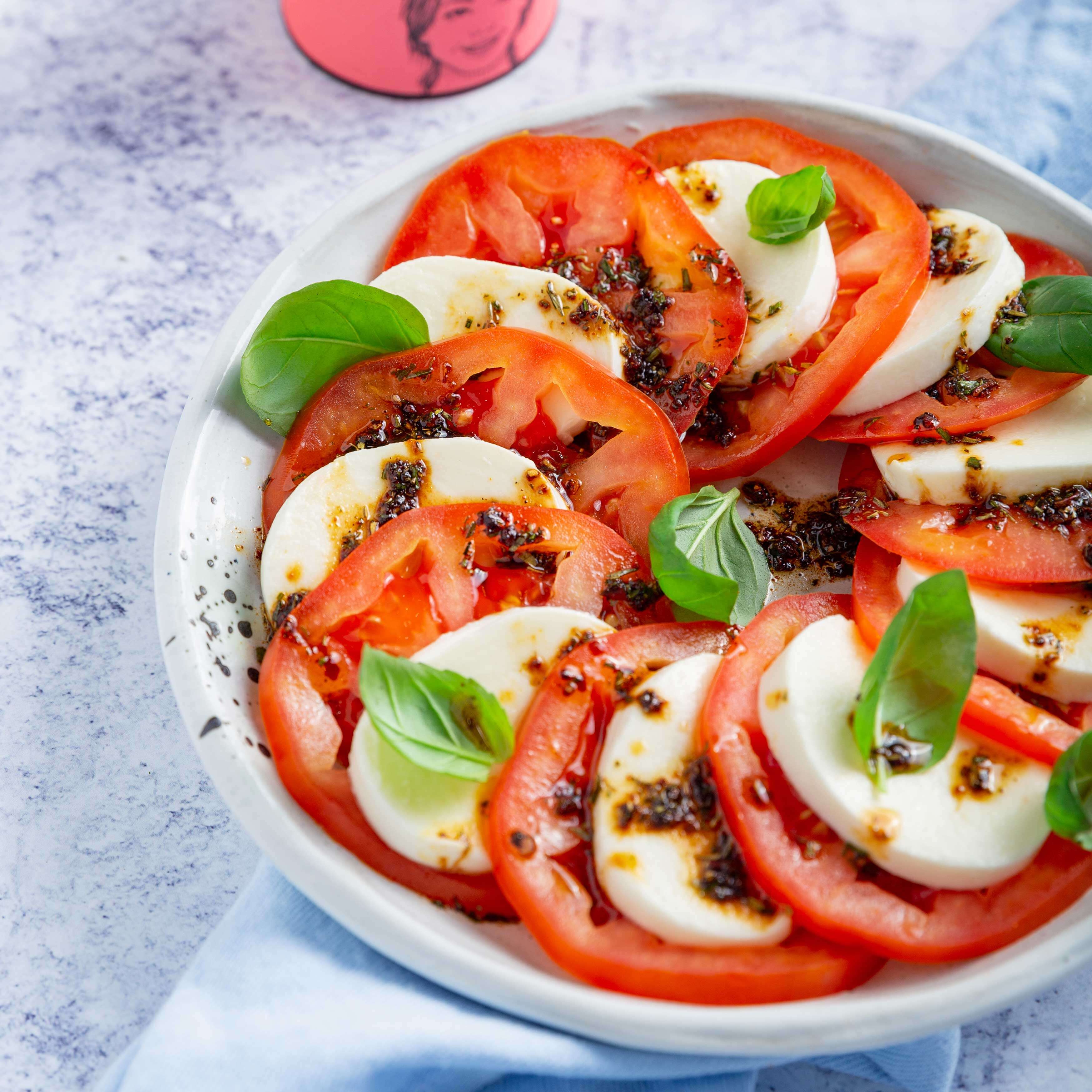 Tomaten-Mozzarella-Salat | Rezept | JUST SPICES®