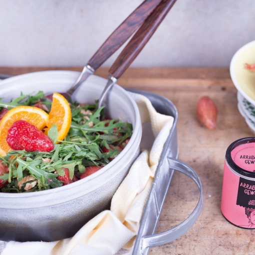 Erdbeersalat mit Büffelmozzarella