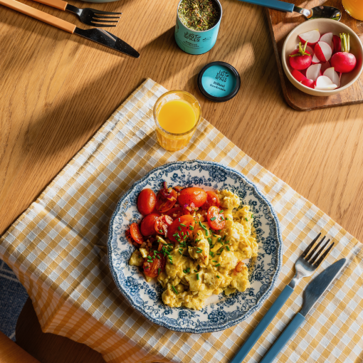 Klassisches Rührei mit Tomaten