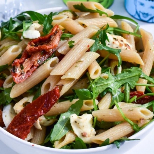 Vollkornnudeln mit Rucola