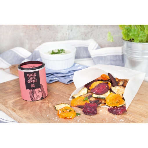 Gemüsechips mit Cashew-Minz-Dip