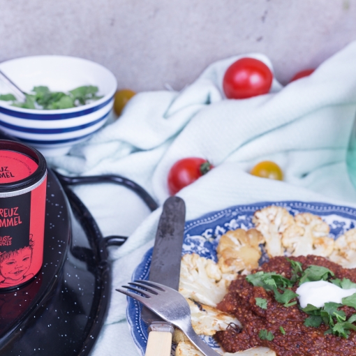 Blumenkohl Schnitzel mit Tomaten Quinoa