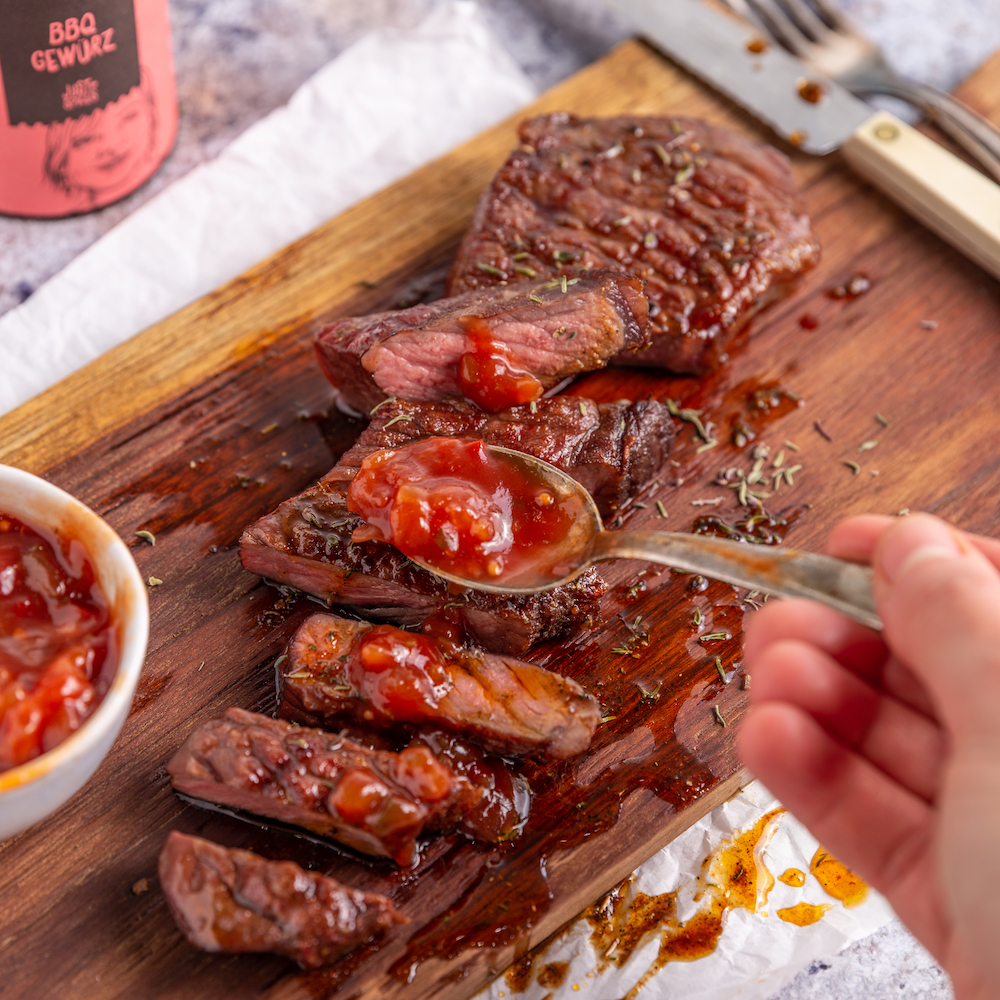 Rindersteak mit Tomatenchutney 