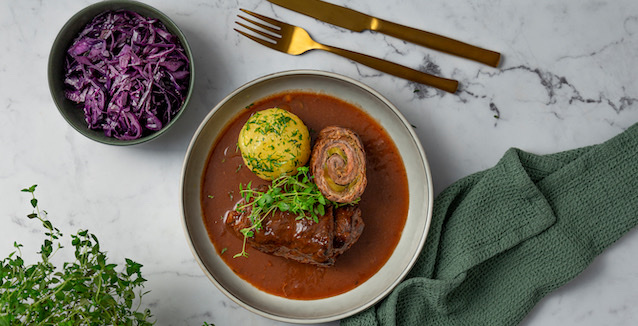 Rinderrouladen mit Knödel und Rotkohl 