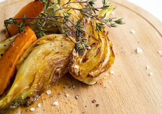 Gebackener Fenchel mit Möhre und Thymian 