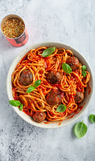 One-Pot-Tomatenpasta mit Hackbällchen 