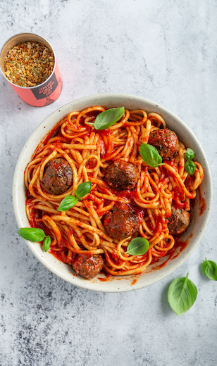 One Pot Pasta mit Hackbällchen