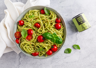 Spaghetti mit Avocado Pesto und Tomaten gewürzt mit Avocado Gewürz 