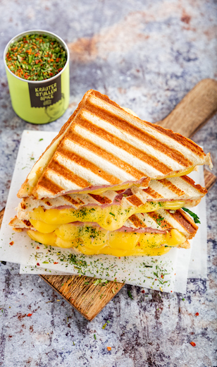 Käse Schinken Tost mit Spinat gewürzt mit dem Kräuter Stullen Spice 