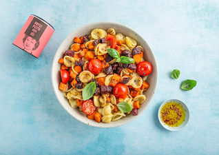 Orecchiette mit Rote Bete, Tomaten und Basilikum