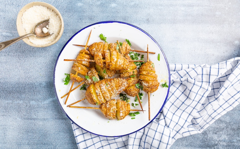 Fächerkartoffeln am Spieß