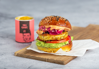 Tofu Burger gewürzt mit dem Tofu Gewürz 
