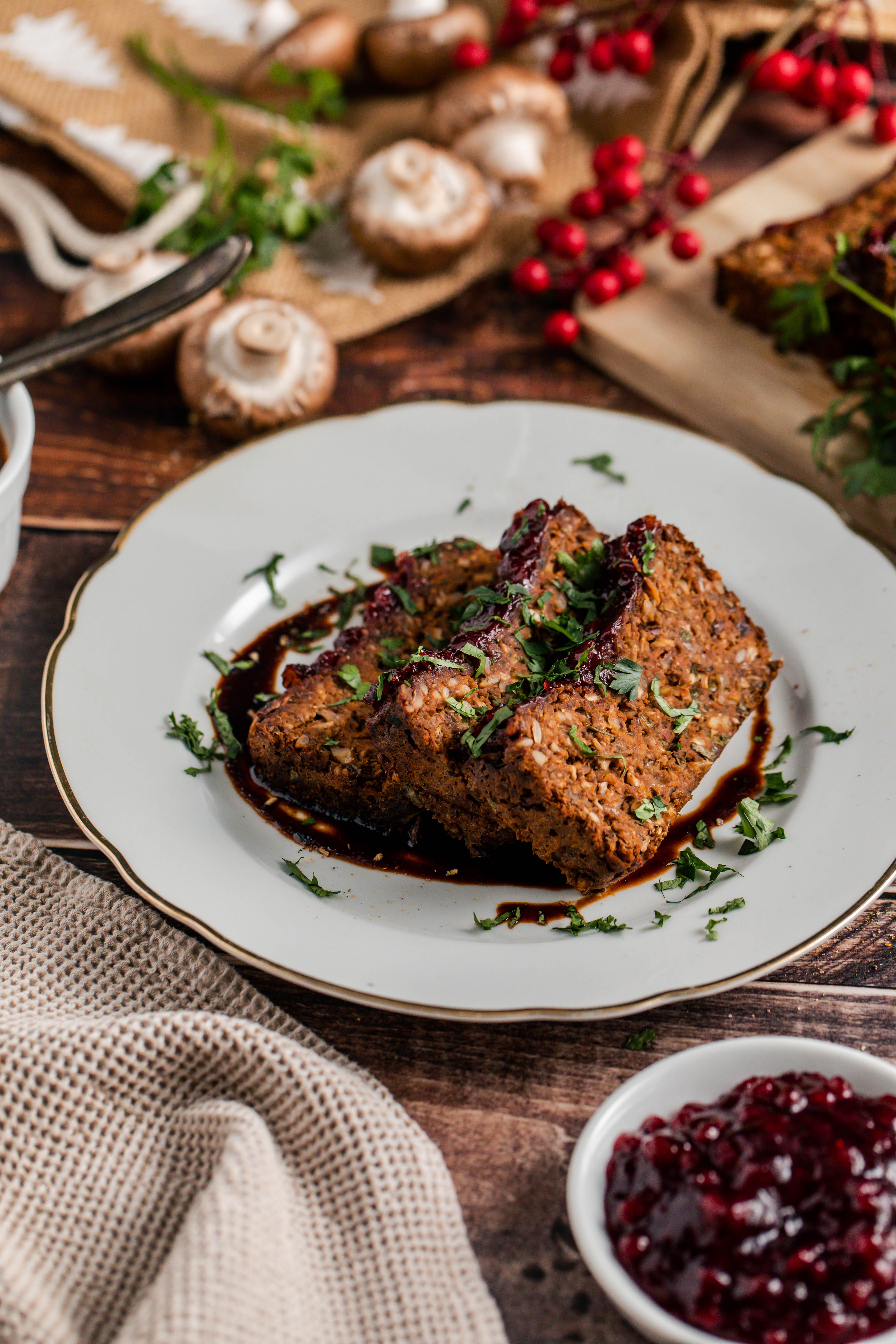 Veganer Braten mit Bratensoße 
