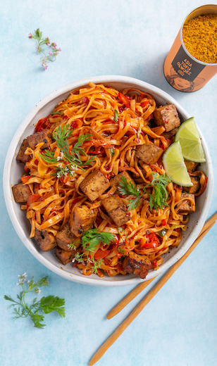 Gebratene Nudeln mit Tofu 