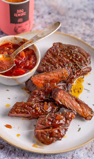 Rindersteak mit Tomatenchutney 
