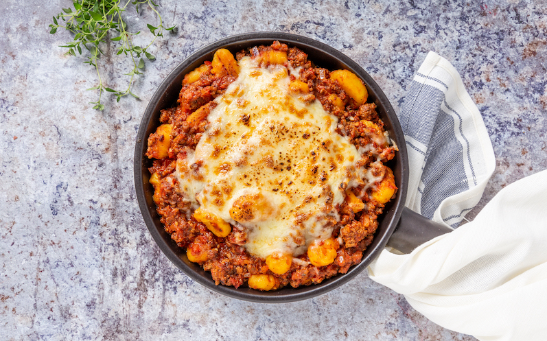 Bolognese Gnocchi Auflauf mit Käse überbacken 