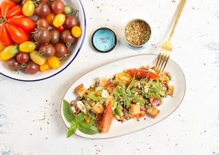 Tomatensalat mit Tomatensalz 
