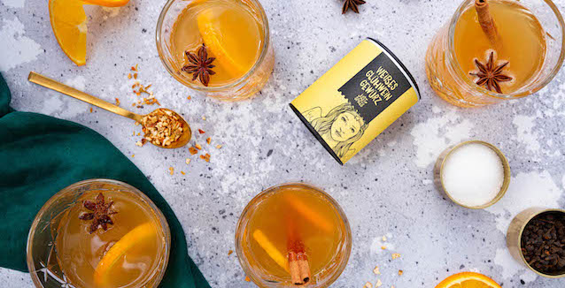 4 Gläser weißer Glühwein mit Weißen Glühwein Gewürz von Just Spices